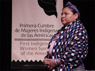 20051212141244-mujeres-premio-nobel-de-la-paz-rigoberta-menchu.jpg