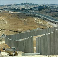 20060424110708-muro.jpg